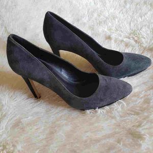 Lord & Taylor suede stiletto pumps